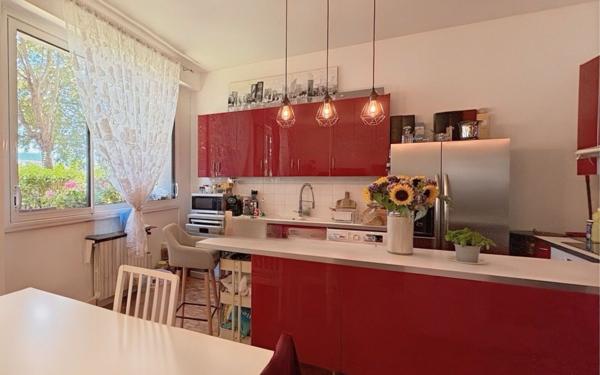 Appartement à vendre    3 pièces • 63,48 m2 Paris 16