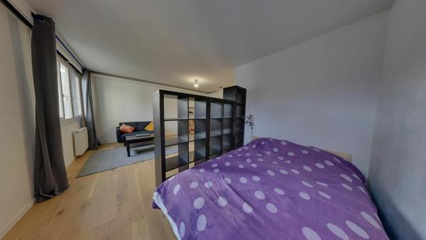 GRAND STUDIO AVEC COIN NUIT ET DRESSING