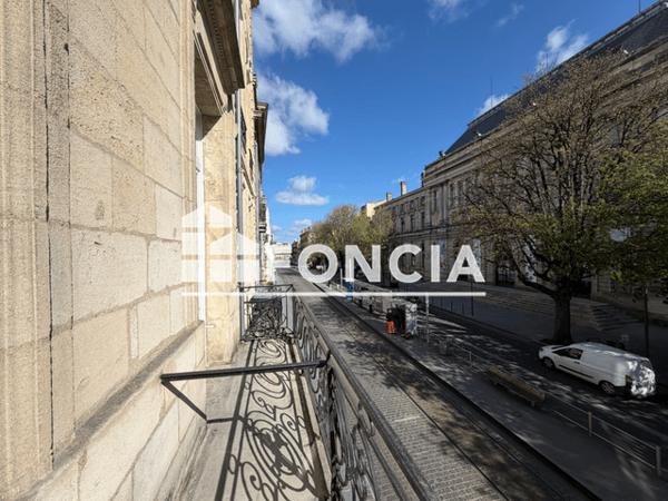 Location Appartement 2 pièces 55.74 m² - RESIDENCE 31 COURS PASTEUR Bordeaux 33000