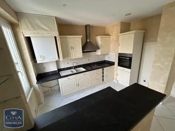 Appartement à louer 4 pièces 72.3m² Firminy (42700)