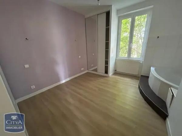 Appartement à louer 4 pièces 72.3m² Firminy (42700)
