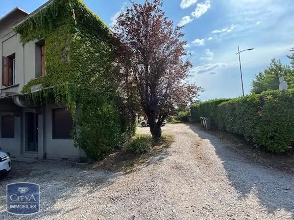Appartement à louer 4 pièces 72.3m² Firminy (42700)