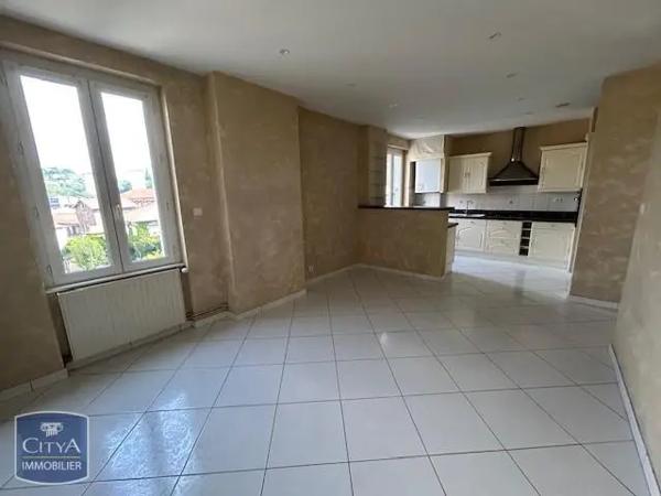 Appartement à louer 4 pièces 72.3m² Firminy (42700)