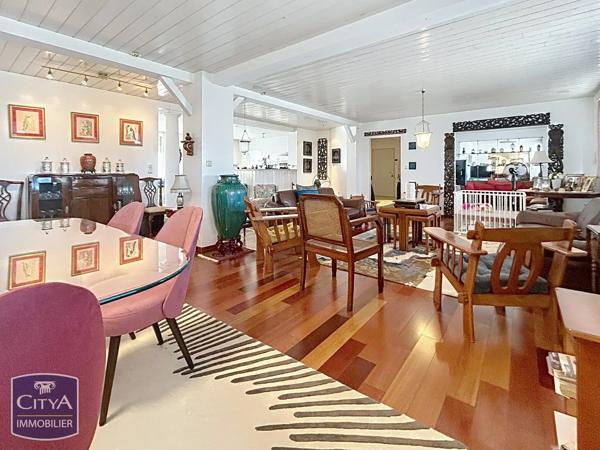 Appartement à vendre 8 pièces 325.7m² Le Mans (72000)