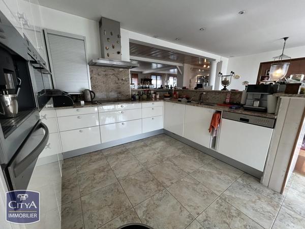 Appartement à vendre 8 pièces 325.7m² Le Mans (72000)