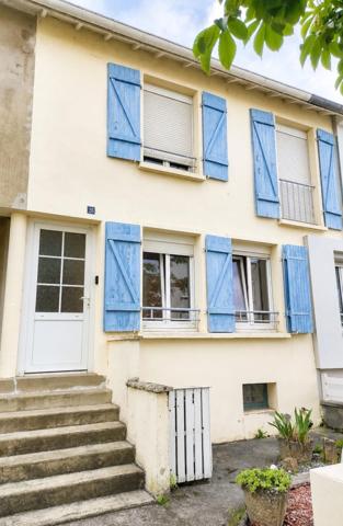 Maison mitoyenne T4 sur terrain de 2 ares environ