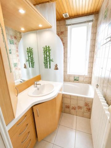 Maison mitoyenne T4 sur terrain de 2 ares environ