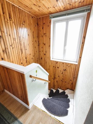 Maison mitoyenne T4 sur terrain de 2 ares environ