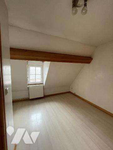 Local commercial + habitation