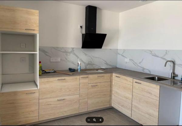 Appartement à louer à Chapelle-Villars (42410)