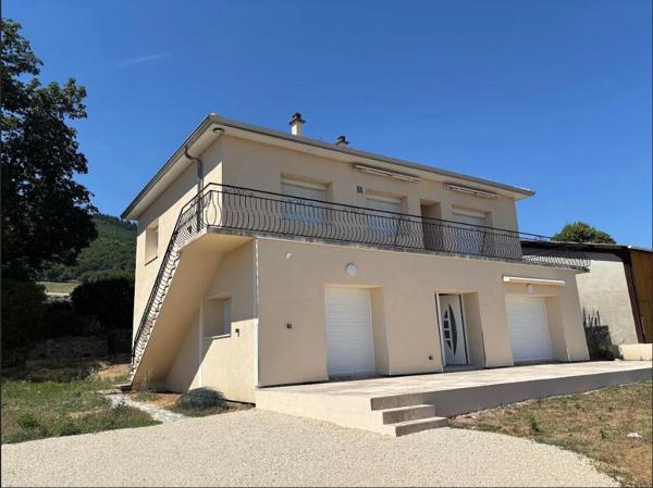 Appartement à louer à Chapelle-Villars (42410)