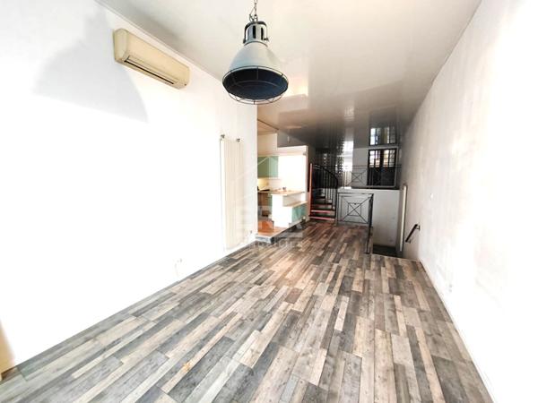 Appartement Loft + Box  Marseille St Charles 80 m2