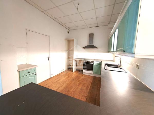 Appartement Loft + Box  Marseille St Charles 80 m2
