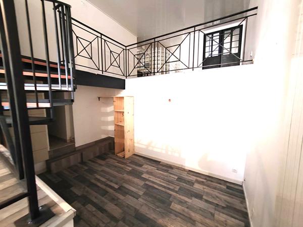 Appartement Loft + Box  Marseille St Charles 80 m2