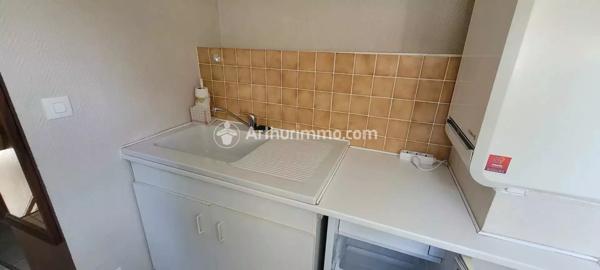 Vente Maison 4 pièces 72 m2 à Saint-Jean-d'Angély