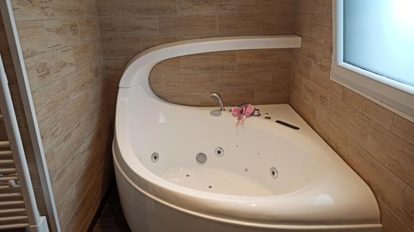 Pavillon moderne, 3 Chambres, 1000 m² de terrain