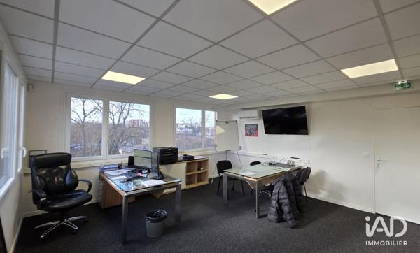Bureaux à vendre 137 m² Évry