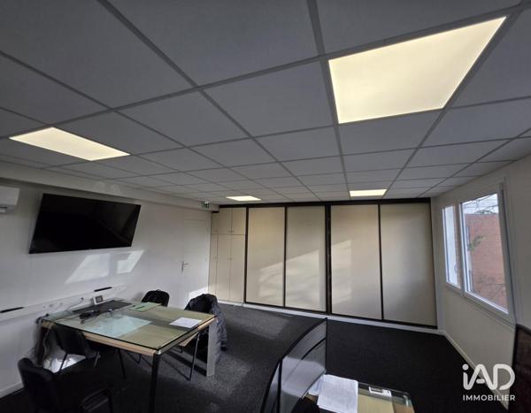Bureaux à vendre 137 m² Évry