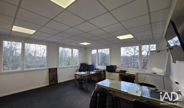 Bureaux à vendre 137 m² Évry