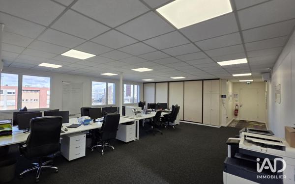 Bureaux à vendre 137 m² Évry
