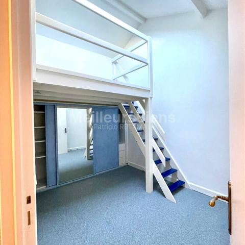 Superbe T6 en duplex, rénové.