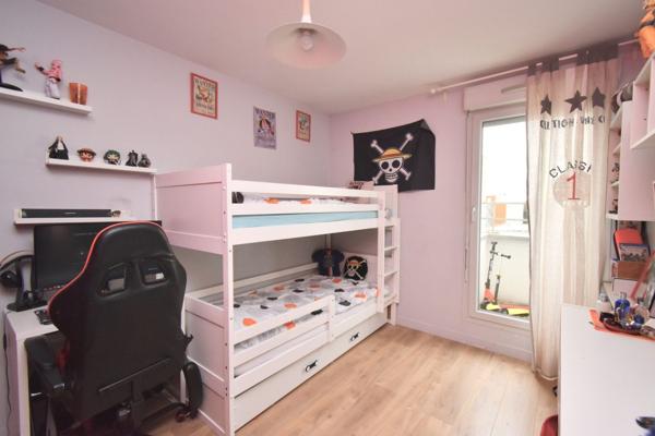 SUPERBE T5 98 M² AVEC TERRASSE GÉANTE DE 71 M² - GENNEVILLIERS , Gennevilliers
