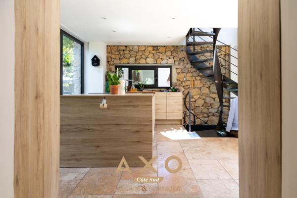 FUVEAU - MAISON - PISCINE - POOL HOUSE - GARAGE - 745 000€