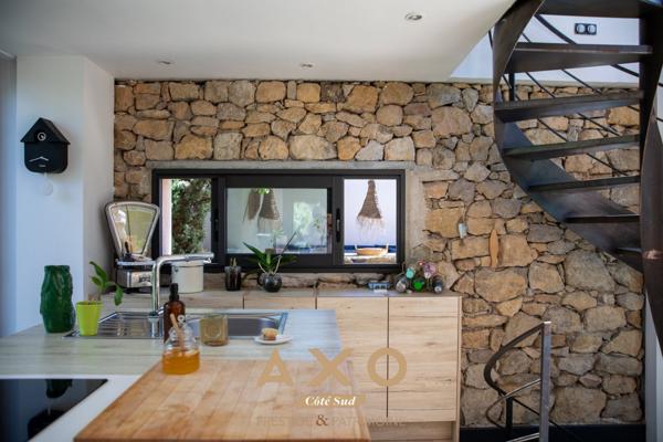 FUVEAU - MAISON - PISCINE - POOL HOUSE - GARAGE - 745 000€
