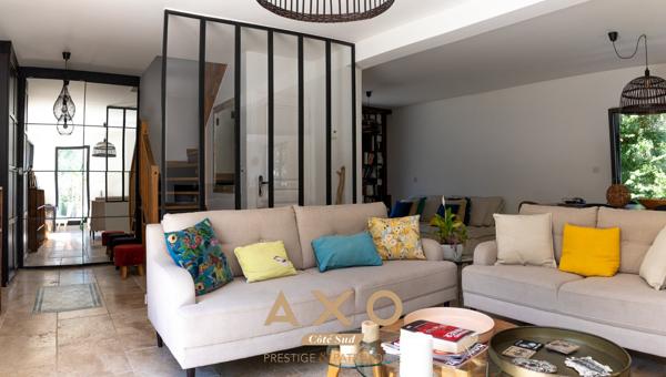 FUVEAU - MAISON - PISCINE - POOL HOUSE - GARAGE - 745 000€