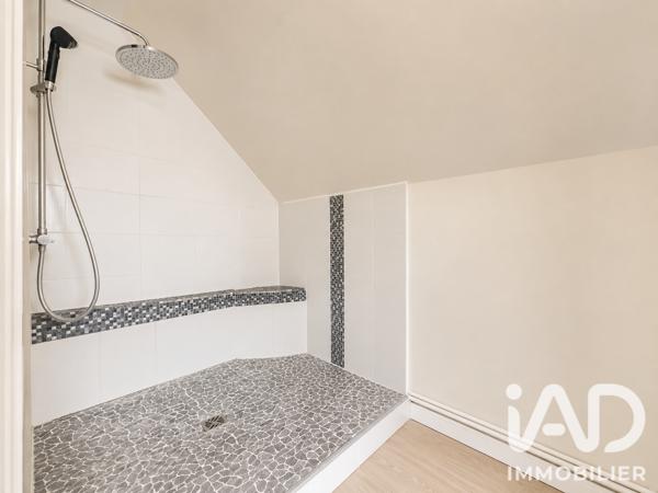 Maison à vendre 5 pièces 130 m² Saint-Pierre-du-Perray