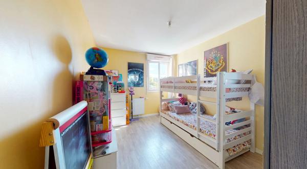 Appartement La Queue En Brie 3 pièce(s) 61.76 m2