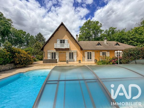Maison à vendre 10 pièces 221 m² La Geneytouse