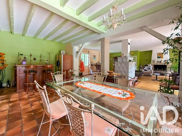 Maison à vendre 10 pièces 221 m² La Geneytouse