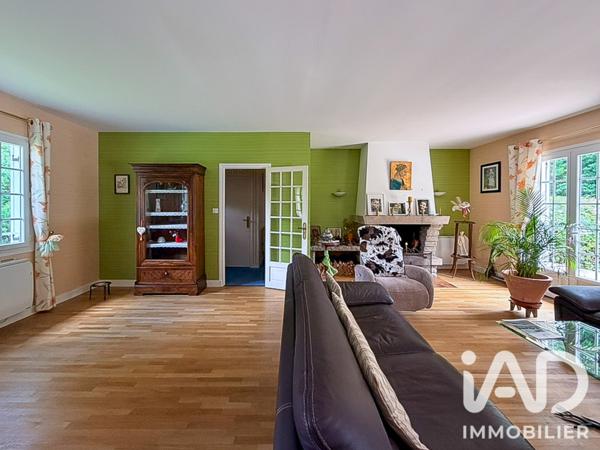 Maison à vendre 10 pièces 221 m² La Geneytouse