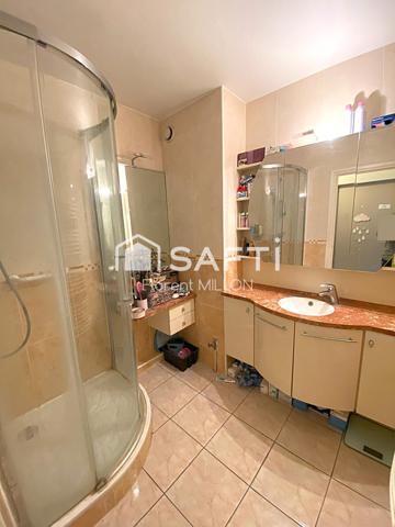 T4 avec ascenseur proche centre ville.