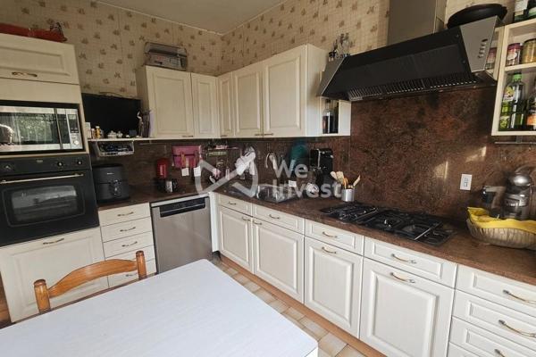 À SAISIR ! Grande Maison traversante T7 de 145 m² Entre le 4ème et 12ème secteur Montolivet, Chartreux avec jardin, terrasse et garage de 22 m2
