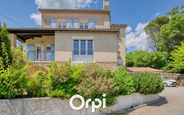 Maison à vendre    5 pièces •  Privas
