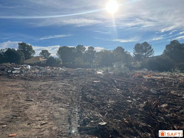 Terrain plat constructible de 424m2