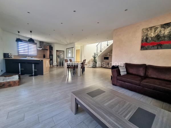 Villa 116m2 de type 4 en 3 faces