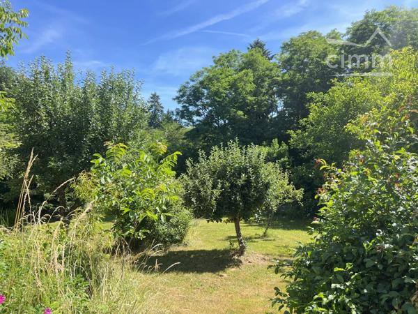 Maison de charme avec parc arboré de 2951 m²