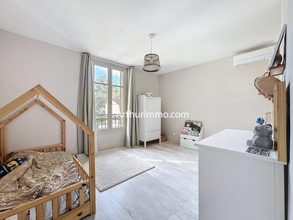 Vente Maison 10 pièces 280 m2 à Ozoir-la-Ferrière