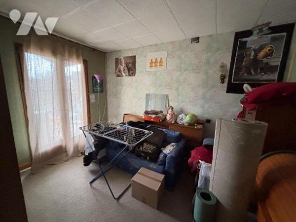 A VENDRE, Gironde, proche Bordeaux, BLANQUEFORT proche centre et secteur calme, sur un terrain ...