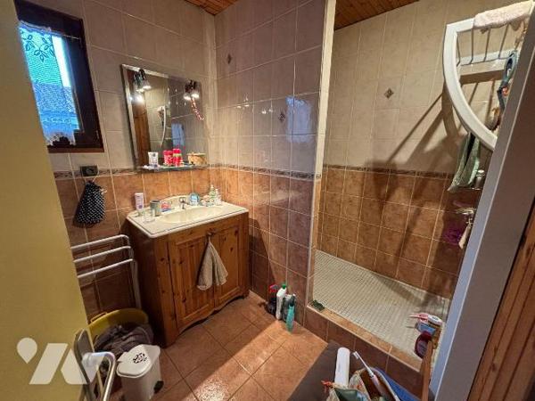 A VENDRE, Gironde, proche Bordeaux, BLANQUEFORT proche centre et secteur calme, sur un terrain ...