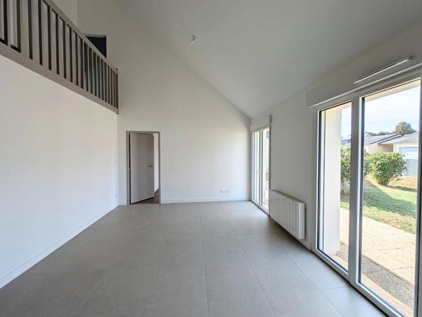 Maison familiale rénovée 133m2 Centre ville Sainte Luce Sur Loire