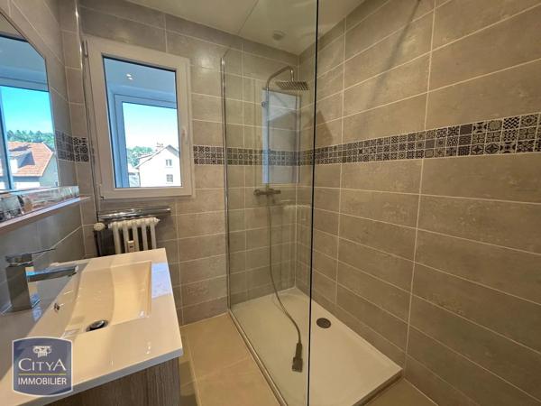 Appartement à louer 3 pièces 64.1m² Chambéry (73000)