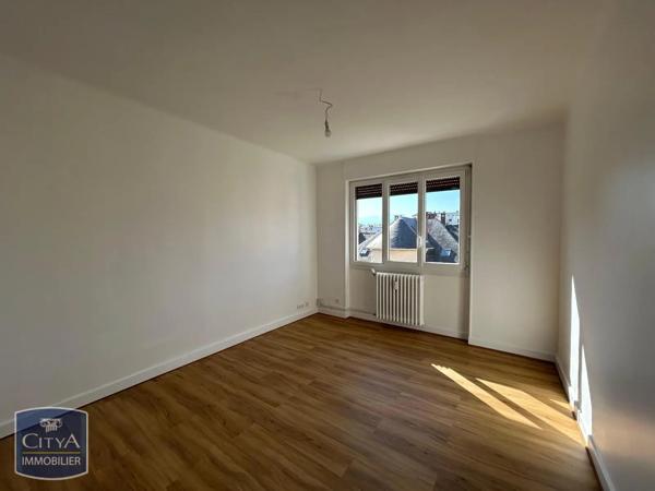 Appartement à louer 3 pièces 64.1m² Chambéry (73000)