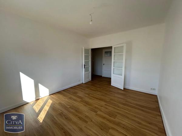 Appartement à louer 3 pièces 64.1m² Chambéry (73000)
