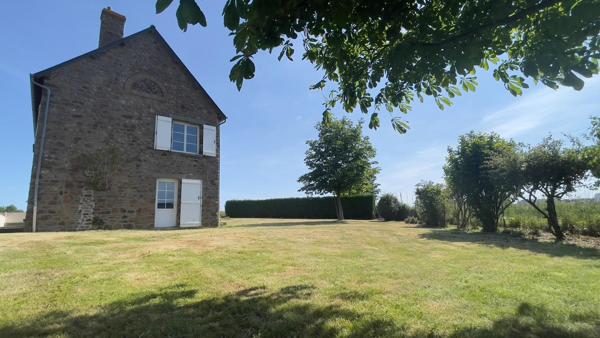 Proche de MAYENNE en campagne