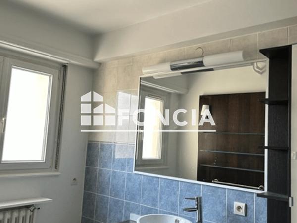 Location Appartement 3 pièces 111.62 m² - 6 QUAI DE PARIS Strasbourg 67000