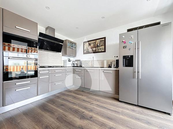 Appartement 4 pièces 77 m2